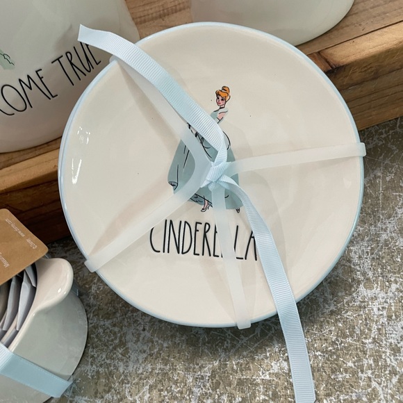 RAE DUNN” CINDERELLA SPECIALTY 2023 LARGE BUNDLE ITEMS - Picture 3 of 11